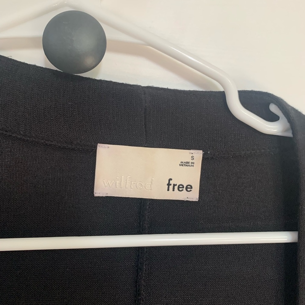 Aritzia cartigan - Picture 4 of 6